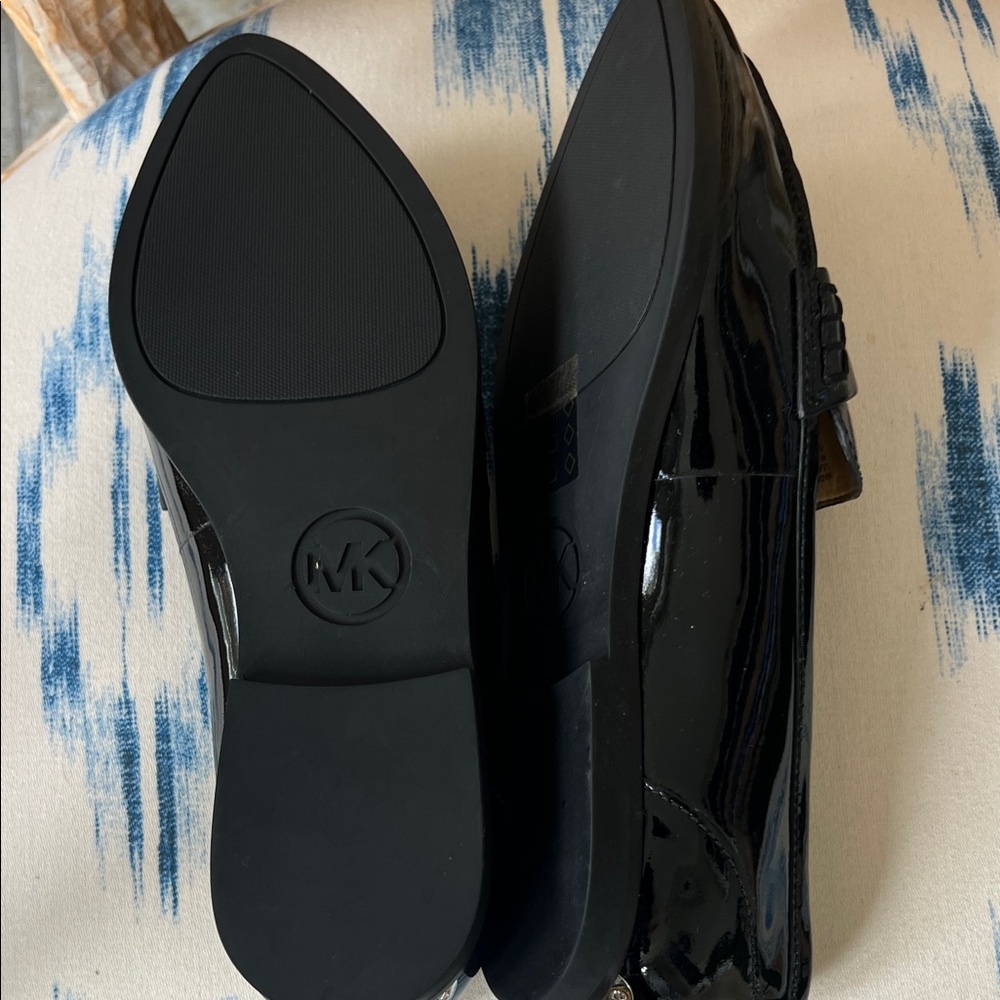 Michael Kors Shiny Black Loafers 5.5 - Picture 7 of 7